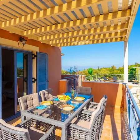 Canova Villa Mesovounia (Kefalonia)