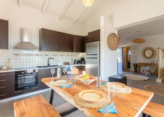 Canova Μεσοβούνια